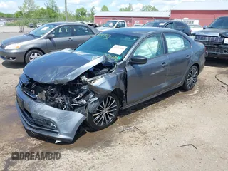 2016 Volkswagen Jetta Sport z VIN 3VWD17AJ9GM376294, wystawiony jako IAAI lot #42141450 z przebiegiem 139 030 mil mil oraz . Historia ofert i sprzedaży dostępna na DreamBid. Obrazek 18.