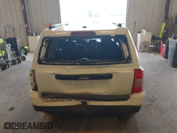 2016 Jeep Patriot Sport with VIN 1C4NJPBA4GD809148, listed as a IAAI auction lot 42278314 with 120,374 mi miles and . Bid and sale history available at DreamBid. Image 16.