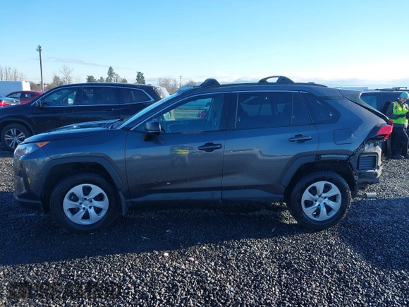 2019 Toyota RAV4 LE with VIN 2T3F1RFV0KW019791, listed as a IAAI auction lot 41499146 with 84,175 mi miles. Bid and sale history available at carsss.com. Image 15.