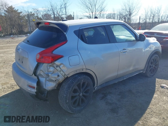 2013 Nissan Juke S with VIN JN8AF5MV3DT209036, listed as a IAAI auction lot 41427657 with 93,128 mi miles. Bid and sale history available at carsss.com. Image 4.