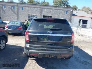 2014 Ford Explorer XLT with VIN 1FM5K8D87EGA15409, listed as a IAAI auction lot 41768883 with 121,207 mi miles. Bid and sale history available at carsss.com. Image 16.