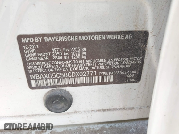 2012 BMW 5 Series 528i z VIN WBAXG5C58CDX02771, wystawiony jako IAAI lot #42426252 z przebiegiem Nie podano mil oraz . Historia ofert i sprzedaży dostępna na DreamBid. Obrazek 9.