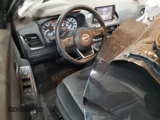 2021 Nissan Rogue SV z VIN 5N1AT3BB9MC771102, wystawiony jako Copart lot #52547865 z przebiegiem 105 602 mil mil oraz Szkoda całkowita • Salvage title. Historia ofert i sprzedaży dostępna na DreamBid. Obrazek 8.