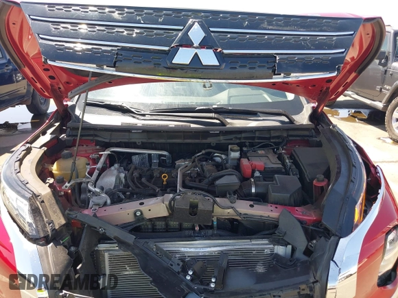 2024 Mitsubishi Outlander ES z VIN JA4J3UA85RZ034199, wystawiony jako IAAI lot #42000755 z przebiegiem 14 160 mil mil oraz . Historia ofert i sprzedaży dostępna na DreamBid. Obrazek 10.