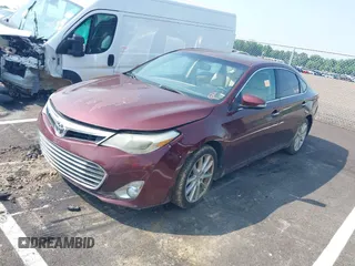 2013 Toyota Avalon XLE z VIN 4T1BK1EB6DU029564, wystawiony jako IAAI lot #42425157 z przebiegiem 228 767 mil mil oraz . Historia ofert i sprzedaży dostępna na DreamBid. Obrazek 17.