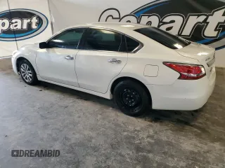 2014 Nissan Altima 2.5 S with VIN 1N4AL3AP4EN362390, listed as a Copart auction lot 52136585 with 147,004 mi miles and Clean Title. Bid and sale history available at carsss.com. Image 2.
