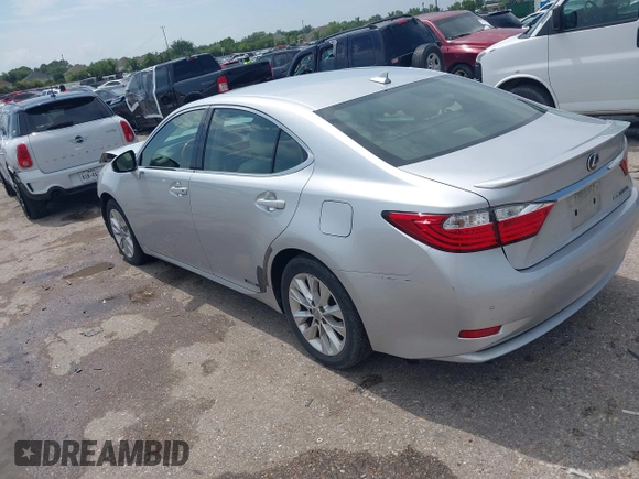 2013 Lexus ES 300h with VIN JTHBW1GG8D2026600, listed as a IAAI auction lot 42418702 with 114,652 mi miles and . Bid and sale history available at DreamBid. Image 3.