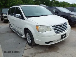2010 Chrysler Town & Country Touring with VIN 2A4RR5D14AR133746, listed as a IAAI auction lot 42116450 with 221,775 mi miles. Bid and sale history available at carsss.com. Image 1.