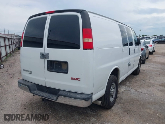 2015 GMC Savana Cargo z VIN 1GTW7FCF4F1906986, wystawiony jako IAAI lot #42433630 z przebiegiem 124 182 mil mil oraz . Historia ofert i sprzedaży dostępna na DreamBid. Obrazek 4.