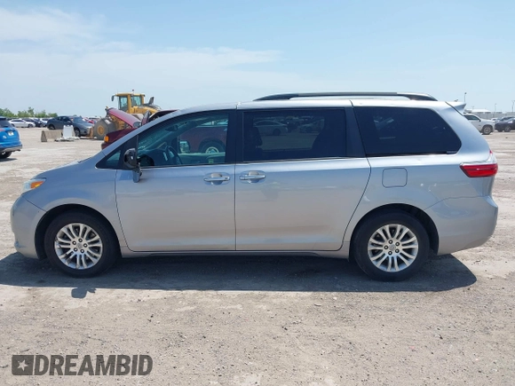 2017 Toyota Sienna XLE Auto Access Seat with VIN 5TDYZ3DC6HS877339, listed as a IAAI auction lot 42028507 with 146,437 mi miles and . Bid and sale history available at DreamBid. Image 14.