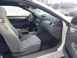 2004 Toyota Solara SE with VIN 4T1FA38P84U029802, listed as a IAAI auction lot 41799233 with 109,009 mi miles and . Bid and sale history available at carsss.com. Image 5.