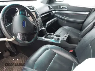 2016 Ford Explorer Sport z VIN 1FM5K8GT8GGB93347, wystawiony jako IAAI lot #41924898 z przebiegiem 172 364 mil mil oraz . Historia ofert i sprzedaży dostępna na DreamBid. Obrazek 5.