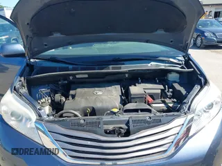 2015 Toyota Sienna XLE with VIN 5TDYK3DC8FS533898, listed as a IAAI auction lot 42630483 with 531,640 mi miles and . Bid and sale history available at DreamBid. Image 10.