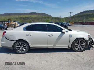 2009 Lincoln MKS with VIN 1LNHM94R09G602997, listed as a IAAI auction lot 42095272 with 122,682 mi miles and . Bid and sale history available at DreamBid. Image 14.