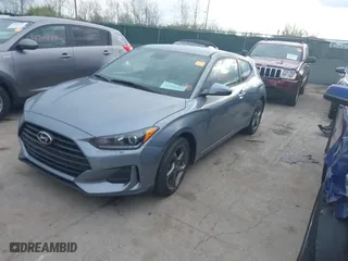 2019 Hyundai Veloster 2.0 with VIN KMHTG6AF0KU017161, listed as a IAAI auction lot 42104203 with 92,420 mi miles. Bid and sale history available at carsss.com. Image 17.