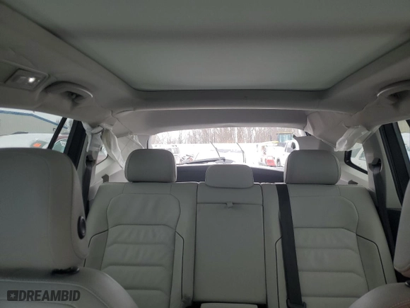2019 Volkswagen Tiguan SEL Premium with VIN 3VV4B7AX4KM008958, listed as a Copart auction lot 45607605 with 109,465 mi miles and Clean Title. Bid and sale history available at carsss.com. Image 10.
