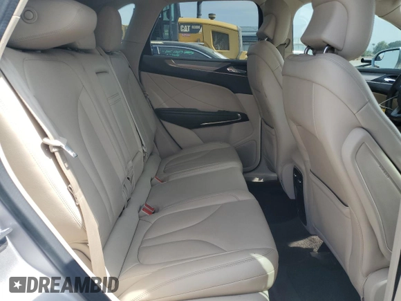 2017 Lincoln MKC Premiere z VIN 5LMCJ1C95HUL11303, wystawiony jako Copart lot #58263945 z przebiegiem 82 628 mil mil oraz Szkoda całkowita • Salvage title. Historia ofert i sprzedaży dostępna na DreamBid. Obrazek 11.
