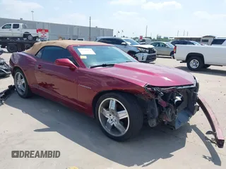 2011 Chevrolet Camaro 1LT z VIN 2G1FB3DD7B9171493, wystawiony jako IAAI lot #42296594 z przebiegiem 211 741 mil mil oraz . Historia ofert i sprzedaży dostępna na DreamBid. Obrazek 1.