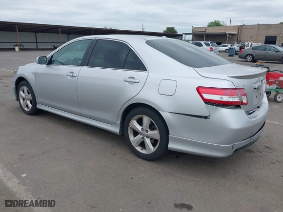 2011 Toyota Camry LE with VIN 4T1BK3EKXBU123908, listed as a IAAI auction lot 42075367 with 122,607 mi miles. Bid and sale history available at carsss.com. Image 3.