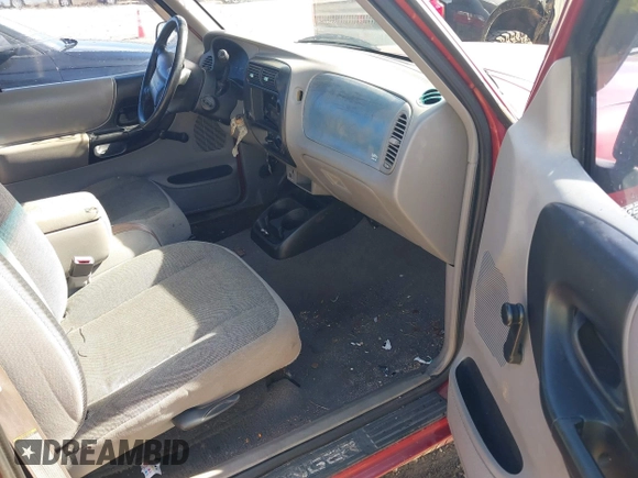 2000 Ford Ranger XL z VIN 1FTYR14VXYPA69799, wystawiony jako IAAI lot #41832287 z przebiegiem 182 397 mil mil oraz . Historia ofert i sprzedaży dostępna na DreamBid. Obrazek 5.
