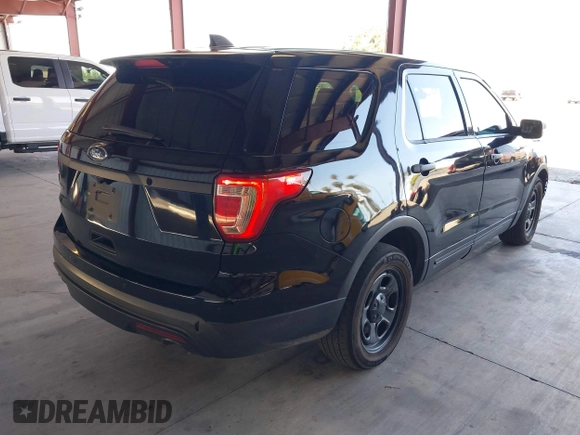 2016 Ford Police Interceptor Utility z VIN 1FM5K8AR9GGA19543, wystawiony jako IAAI lot #42487425 z przebiegiem 194 721 mil mil oraz . Historia ofert i sprzedaży dostępna na DreamBid. Obrazek 4.