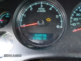 2008 GMC Yukon Denali с VIN 1GKFK63888J118915, выставлен на аукционе IAAI как лот 42262018 с пробегом 218 082 миль миль и . История ставок и продаж доступна на DreamBid. Изображение 16.