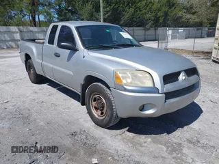 2007 Mitsubishi Raider LS with VIN 1Z7HC22K67S265481, listed as a IAAI auction lot 41838727 with 253,040 mi miles. Bid and sale history available at carsss.com. Image 1.