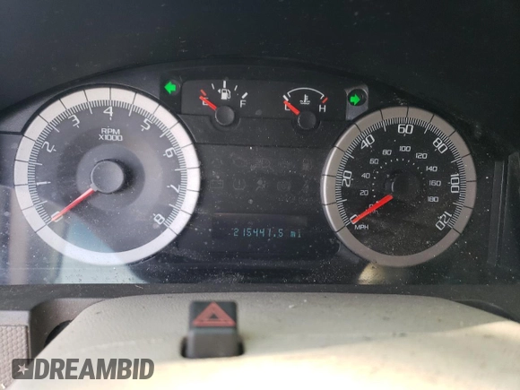 2008 Ford Escape XLT с VIN 1FMCU03168KC15402, выставлен на аукционе Copart как лот 61370205 с пробегом 215 441 миль миль и Чистый • Clean title. История ставок и продаж доступна на DreamBid. Изображение 9.
