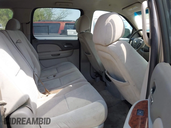 2007 Chevrolet Suburban LT with VIN 1GNFC16017R254537, listed as a IAAI auction lot 41875462 with 150,579 mi miles and . Bid and sale history available at DreamBid. Image 8.