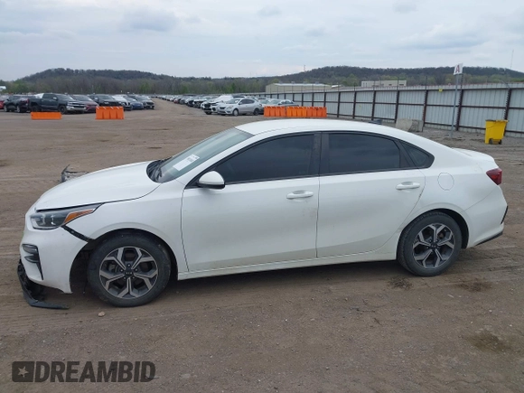 2020 Kia Forte LXS with VIN 3KPF24AD7LE152818, listed as a IAAI auction lot 39011840 with 79,029 mi miles. Bid and sale history available at carsss.com. Image 15.