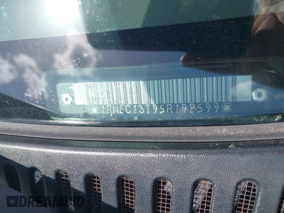 2005 Chevrolet Tahoe Z71 z VIN 1GNEC13T95R192599, wystawiony jako IAAI lot #41955397 z przebiegiem 179 292 mil mil oraz . Historia ofert i sprzedaży dostępna na DreamBid. Obrazek 9.