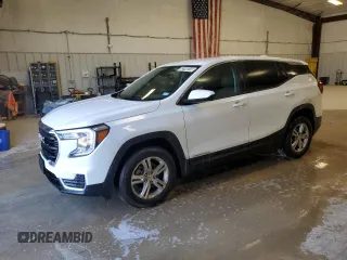 2022 GMC Terrain SLE with VIN 3GKALMEV5NL274672, listed as a Copart auction lot 52748315 with 104,547 mi miles and Clean Title. Bid and sale history available at carsss.com. Image 1.