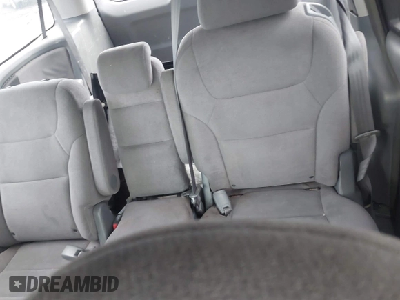 2005 Honda Odyssey EX with VIN 5FNRL38435B101887, listed as a IAAI auction lot 42704893 with 185,137 mi miles and . Bid and sale history available at DreamBid. Image 8.