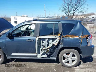 2007 Jeep Compass Limited with VIN 1J8FF57W07D274004, listed as a IAAI auction lot 41853934 with 155,543 mi miles. Bid and sale history available at carsss.com. Image 13.