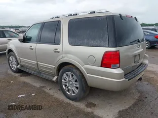 2005 Ford Expedition z VIN 1FMPU195X5LA70128, wystawiony jako IAAI lot #42443618 z przebiegiem Nie podano mil oraz . Historia ofert i sprzedaży dostępna na DreamBid. Obrazek 3.