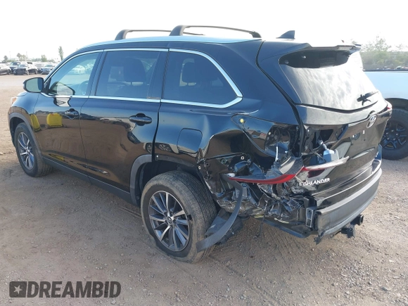 2019 Toyota Highlander SE with VIN 5TDKZRFH9KS332308, listed as a IAAI auction lot 42659392 with 68,333 mi miles and . Bid and sale history available at DreamBid. Image 3.