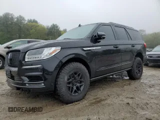 2021 Lincoln Navigator Reserve z VIN 5LMJJ2LT4MEL02895, wystawiony jako Copart lot #55827225 z przebiegiem 73 202 mil mil oraz Szkoda całkowita • Salvage title. Historia ofert i sprzedaży dostępna na DreamBid. Obrazek 1.