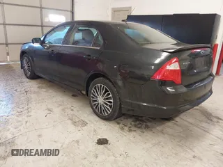 2010 Ford Fusion SE with VIN 3FAHP0HA3AR169898, listed as a IAAI auction lot 41033517 with 194,856 mi miles. Bid and sale history available at carsss.com. Image 3.
