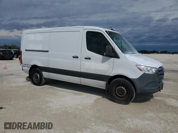 2021 Mercedes-Benz Sprinter Cargo with VIN W1Y70BGY1MT061122, listed as a Copart auction lot 45013915 with 58,631 mi miles and Salvage Title. Bid and sale history available at carsss.com. Image 4.