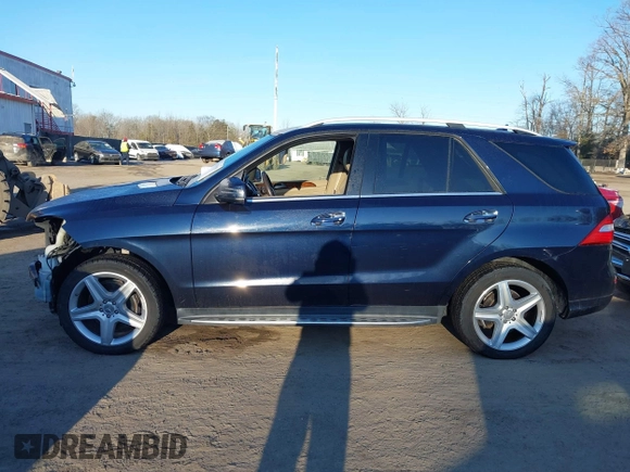 2015 Mercedes-Benz M 400 with VIN 4JGDA5GB3FA469911, listed as a IAAI auction lot 41411088 with 77,308 mi miles and . Bid and sale history available at DreamBid. Image 15.