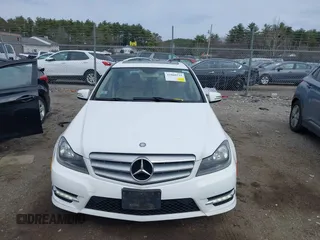 2013 Mercedes-Benz C 300 Sport z VIN WDDGF8AB3DR269791, wystawiony jako IAAI lot #41868133 z przebiegiem 140 336 mil mil oraz . Historia ofert i sprzedaży dostępna na DreamBid. Obrazek 11.