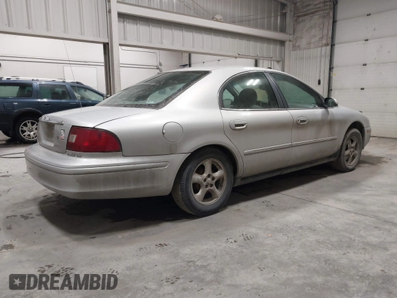 2002 Mercury Sable GS with VIN 1MEFM50U02G642354, listed as a IAAI auction lot 41820266 with 188,418 mi miles. Bid and sale history available at carsss.com. Image 4.