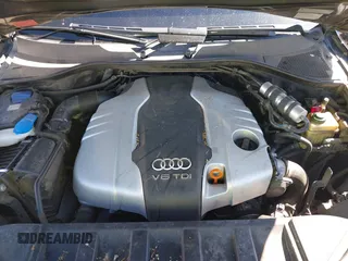 2013 Audi Q7 3.0L TDI Premium Plus with VIN WA1LMAFE7DD009295, listed as a IAAI auction lot 41895084 with 151,954 mi miles. Bid and sale history available at carsss.com. Image 10.