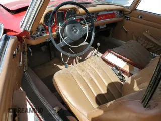 1971 Mercedes-Benz SL with VIN 11304412021905, listed as a Copart auction lot 76790644 with 39,936 mi miles and Salvage title. Bid and sale history available at DreamBid. Image 8.