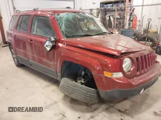 2016 Jeep Patriot Latitude with VIN 1C4NJRFB3GD707032, listed as a IAAI auction lot 41562511 with 69,693 mi miles. Bid and sale history available at carsss.com. Image 1.