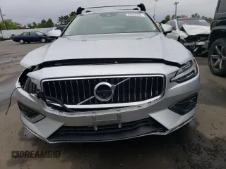 2022 Volvo S60 Plus Dark Theme with VIN 7JRL12TLXNG176100, listed as a Copart auction lot 65460483 with 18,307 mi miles. Bid and sale history available at carsss.com. Image 5.