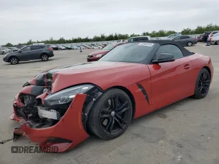2022 BMW Z4 sDriveM40i with VIN WBAHF9C02NWX71367, listed as a Copart auction lot 53502515 with 7,023 mi miles and Salvage title. Bid and sale history available at DreamBid. Image 1.