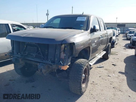 2010 Chevrolet Silverado 1500 LT with VIN 3GCRCSE06AG197630, listed as a IAAI auction lot 41826507 with 135,903 mi miles and . Bid and sale history available at DreamBid. Image 2.