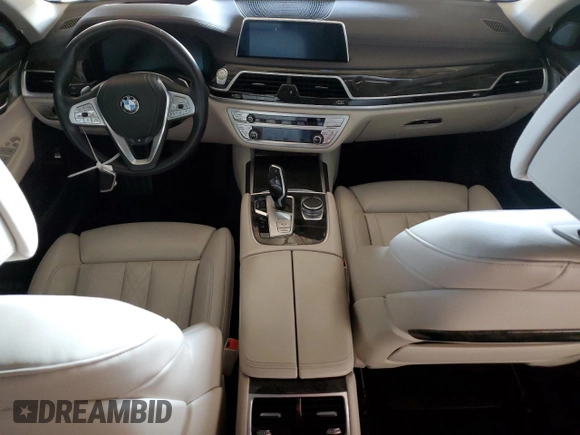 2020 BMW 7 Series 740i with VIN WBA7T2C07LCD13563, listed as a Copart auction lot 86744484 with 0 mi miles and Salvage Title. Bid and sale history available at carsss.com. Image 8.