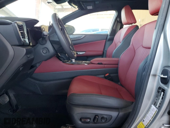 2024 Lexus NX 250 Premium z VIN 2T2GDCAZ9RC013295, wystawiony jako Copart lot #41406615 z przebiegiem Nie podano mil oraz Szkoda całkowita • Salvage title. Historia ofert i sprzedaży dostępna na DreamBid. Obrazek 7.